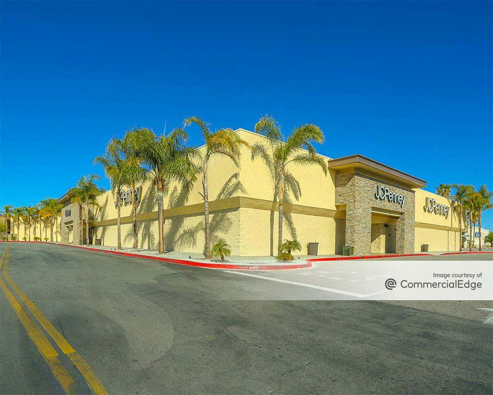 2200 West Florida Avenue, Hemet Retail Space For Lease